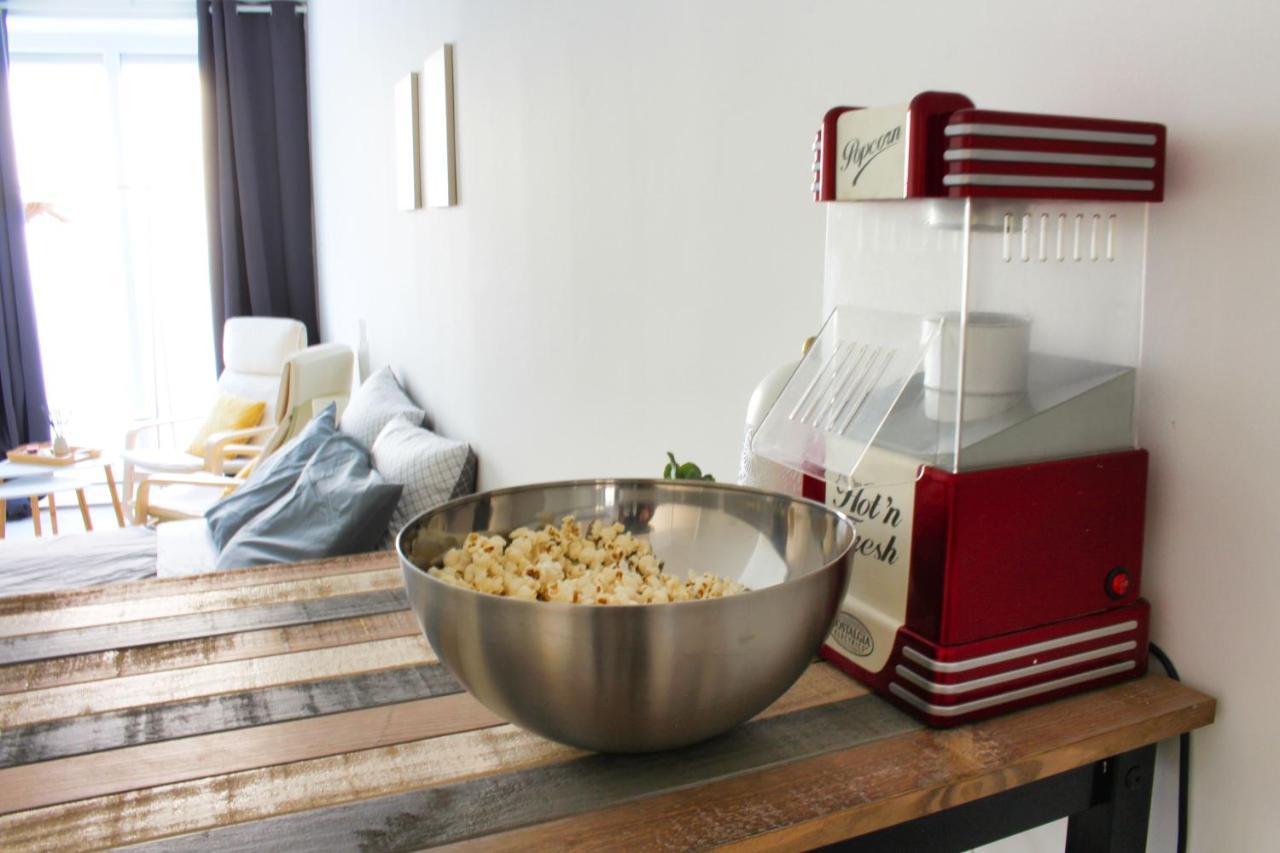Studio Videoprojecteur & Popcorn - Proche Victoire Apartment Bordeaux Exterior photo